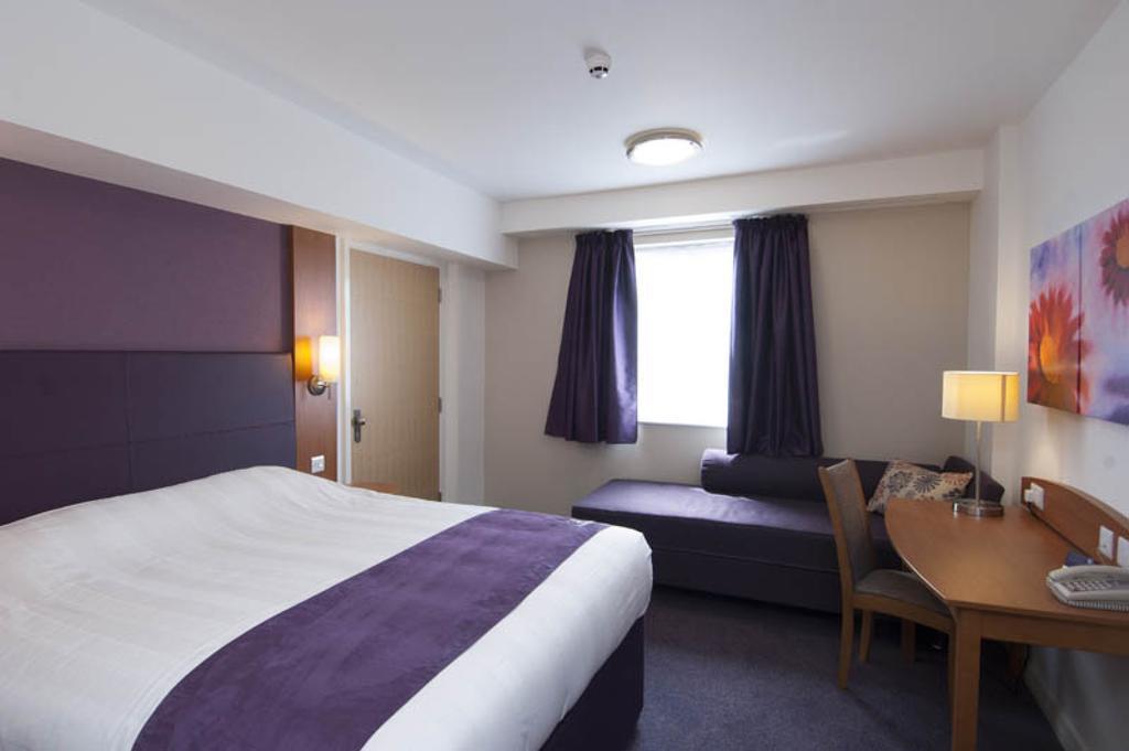 Premier Inn Manchester - Handforth Esterno foto