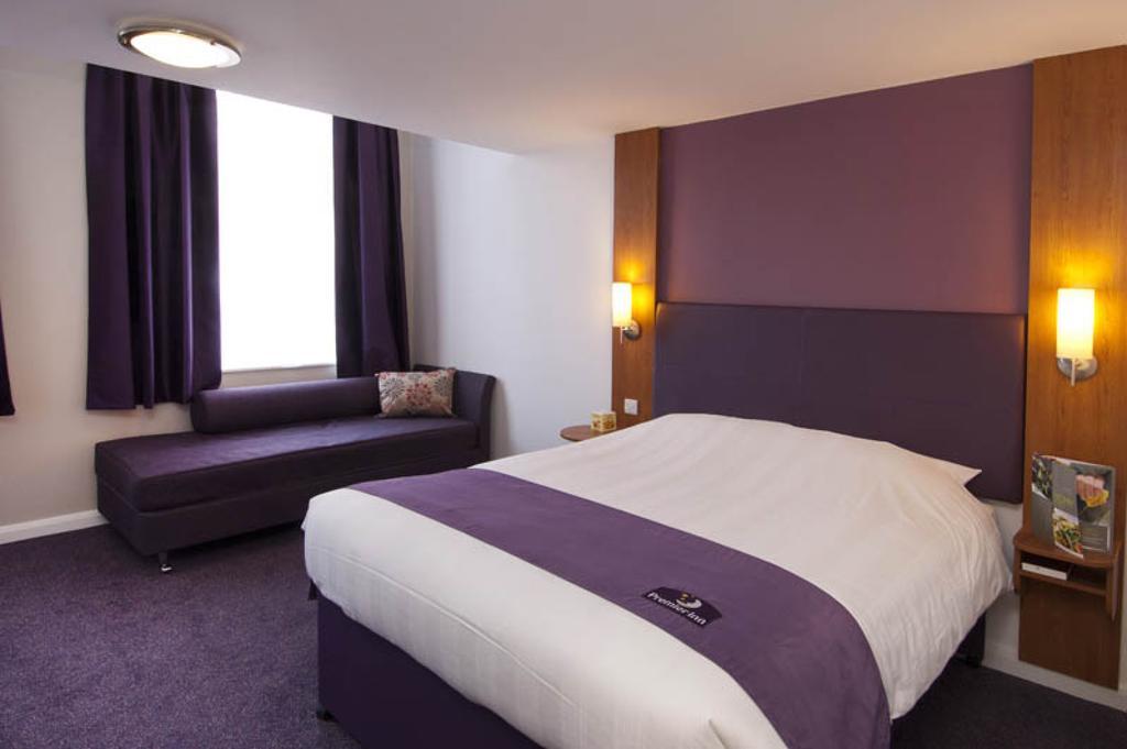 Premier Inn Manchester - Handforth Esterno foto