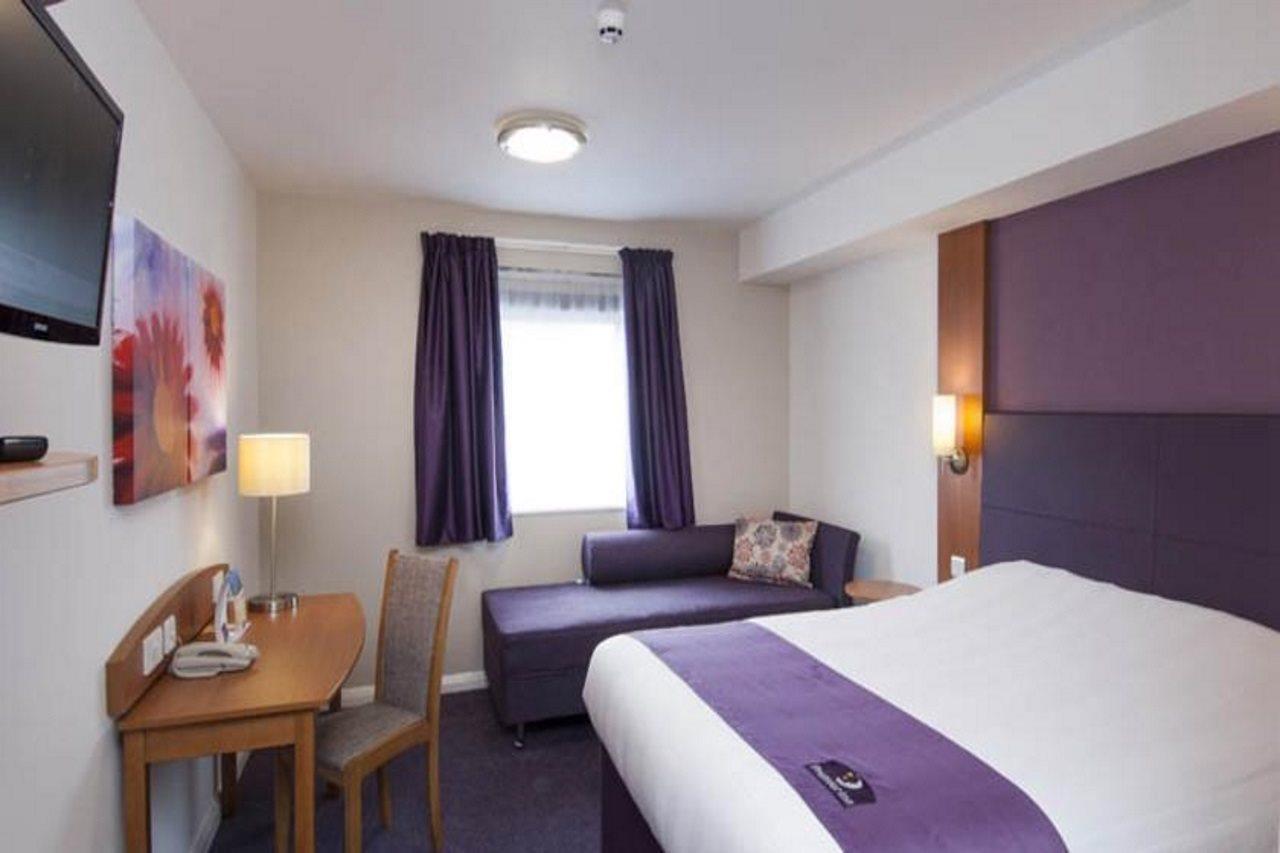 Premier Inn Manchester - Handforth Esterno foto